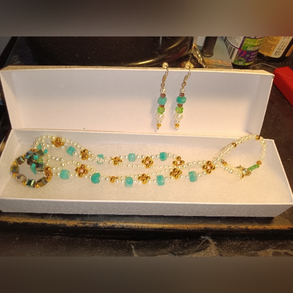 2pc handmade beaded jewelry